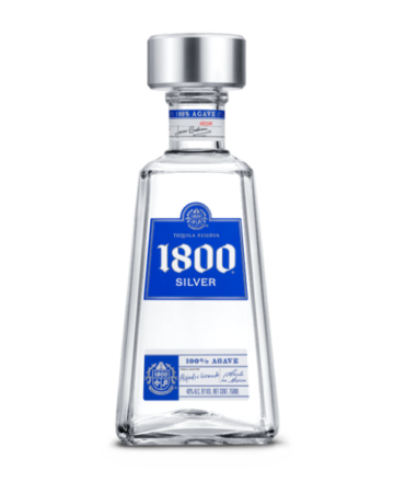 Tequila 1800 Silver es un tequila blanco elaborado 100% con agave azul, conocido por su frescura, claridad y pureza. Es un tequila de alta calidad.