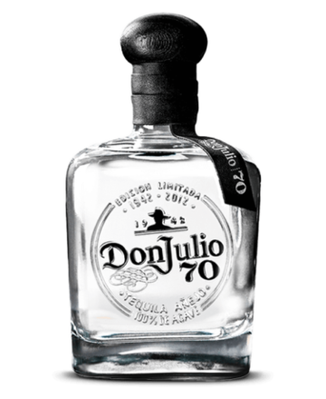 Tequila Don Julio 70 se añeja durante 18 meses, es un tequila añejo cristalino, considerado como uno de los tequilas más exclusivos y lujosos del mundo. 