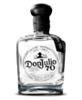 Tequila Don Julio 70 se añeja durante 18 meses, es un tequila añejo cristalino, considerado como uno de los tequilas más exclusivos y lujosos del mundo. 