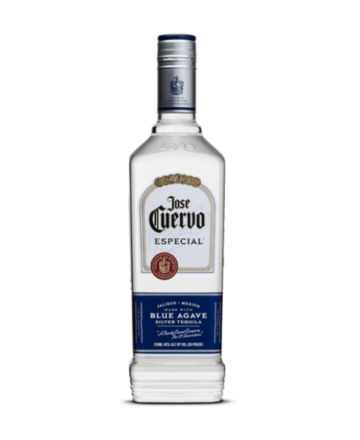 Tequila José Cuervo Especial Silver tiene características de suavidad y neutralidad que permiten disfrutarlo naturalmente o en coctelería.