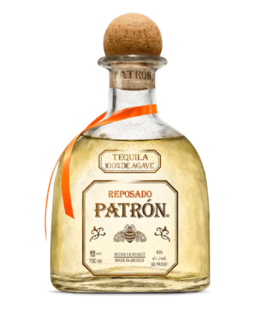 Tequila Patrón Reposado reposa dos meses para lograr un sabor suave y notas ligeras a roble, su sabor acompañado de agave fresco y notas cítricas y miel.