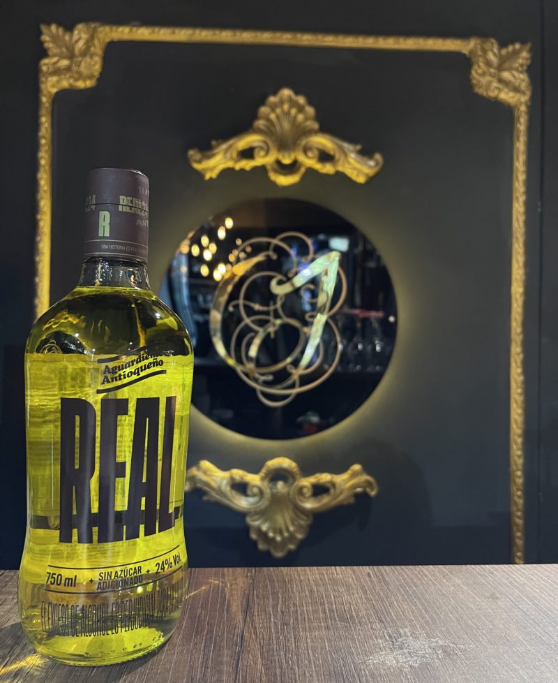 Aguardiente Antioqueño Real Amarillo Botella - 750ml