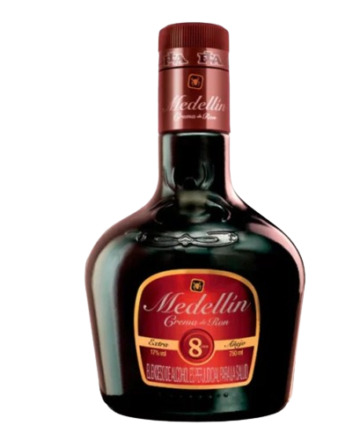 Crema De Ron Medellín 8 Años, su sabor dulce, suave y cremoso, la convierte en una bebida ideal para disfrutar como postre o como digestivo.