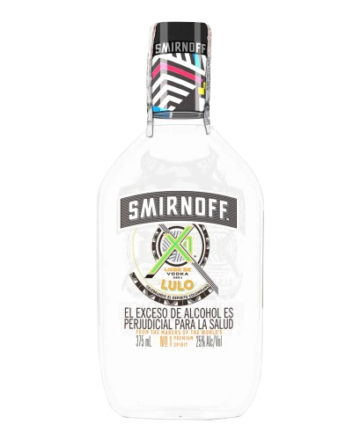 Licor De Vodka Smirnoff Lulo X1 una versión más dulce del clásico vodka Smirnoff. Ideal para quienes prefieren cócteles suaves y refrescantes.