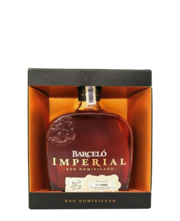 Ron Barceló Imperial es un ron dominicano de alta calidad, reconocido por su sabor suave y complejo. Elaborado a partir de la mejor caña de azúcar.