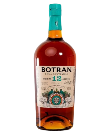 Ron Botran Añejo 12 es un ron guatemalteco añejo, elaborado bajo el sistema de solera. Su proceso de envejecimiento, que oscila entre 5 y 12 años.