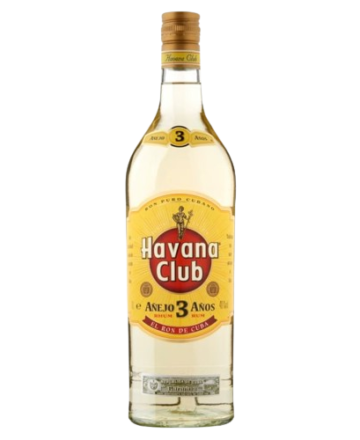 Ron Havana Club 3 Años es un ron blanco cubano, envejecido durante al menos tres años en barricas de roble. El ron perfecto aportando un sabor auténtico y cubano a estas bebidas.