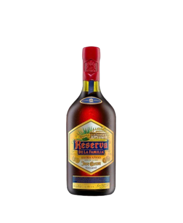 Tequila Jose Cuervo Reserva De La Familia Extra Añejo se caracteriza por su sabor complejo y elegante, con notas de agave maduro, vainilla, caramelo, chocolate, frutos secos y especias. 