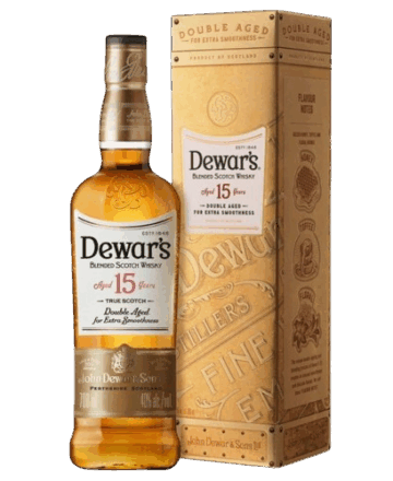 Whisky Dewar's 15 Años es un blended Scotch Whisky doblemente añejado, lo que le otorga una suavidad excepcional. Presenta aromas a miel, toffee y flores.