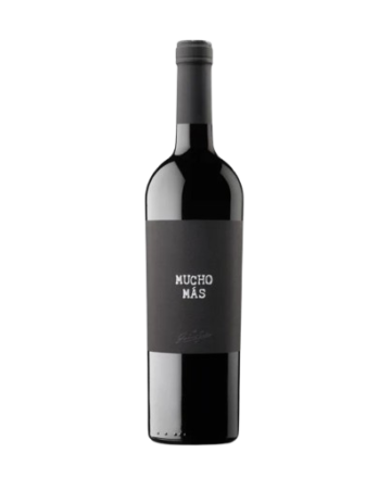 Vino Mucho Más Black Edition es una edición especial diseñada para los amantes de los sabores intensos y complejos. Caracterizada por su color negro profundo.