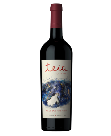 Vino Teia by Lagarde Malbec y Petit Verdot es una mezcla de vino tinto que se produce en la región de Mendoza, Argentina. 