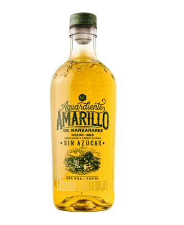 Aguardiente Amarillo De Manzanares es una bebida ancestral colombiana, única por su color amarillo distintivo que se obtiene de la infusión de azafrán en su proceso.